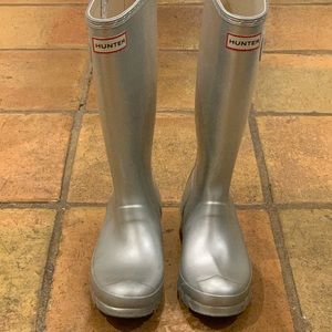 EUC Silver Hunter Boots